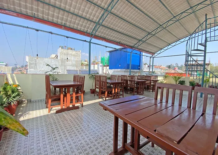 Hotel White Rabbit 3*