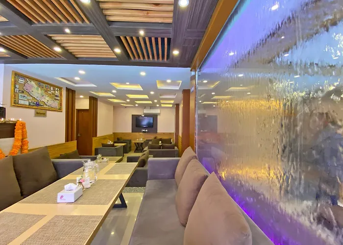 White Rabbit Hotel 3*